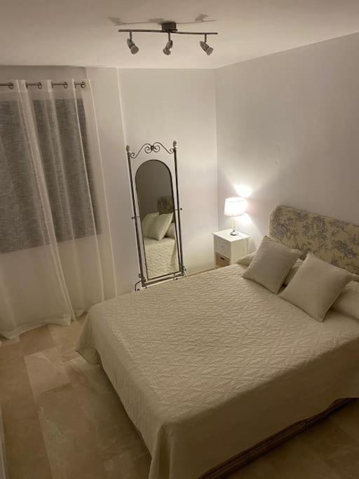 3 Bed With Pool And Parking Appartement